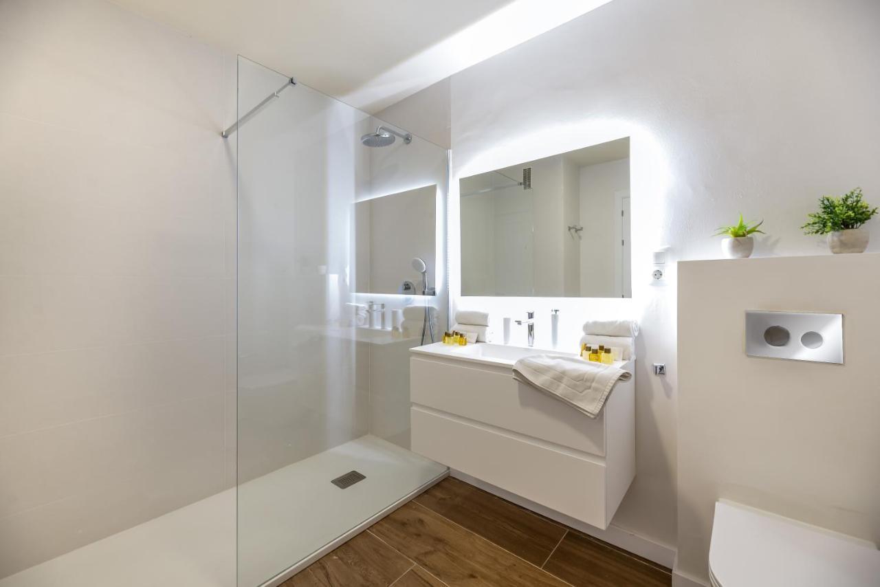 Vacation Marbella I Top 1 Puerto Banus Sea Front Rental, Renovated Eksteriør bilde