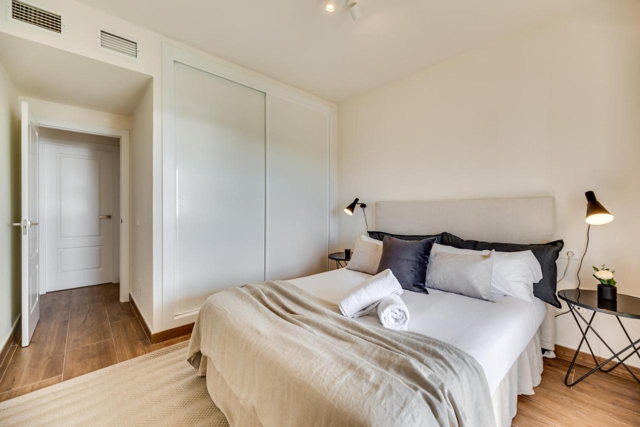 Vacation Marbella I Top 1 Puerto Banus Sea Front Rental, Renovated Eksteriør bilde